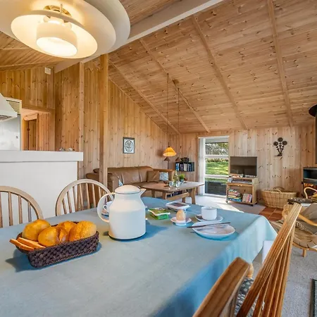 別荘 Heika - 6-8km From The Sea By Interhome *